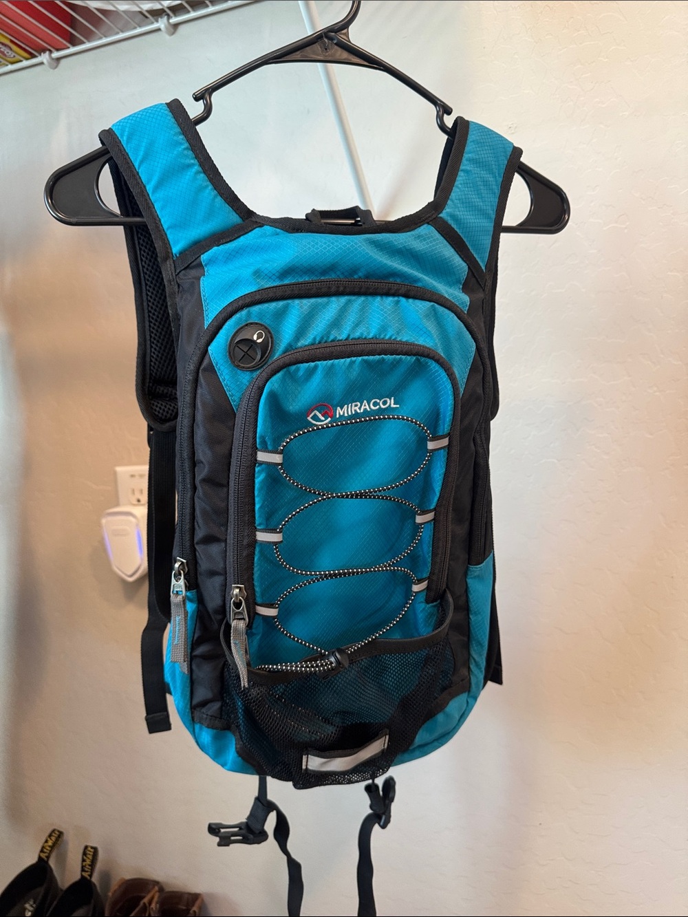 Miracol Teal and Black Hydration Coolee Backpack